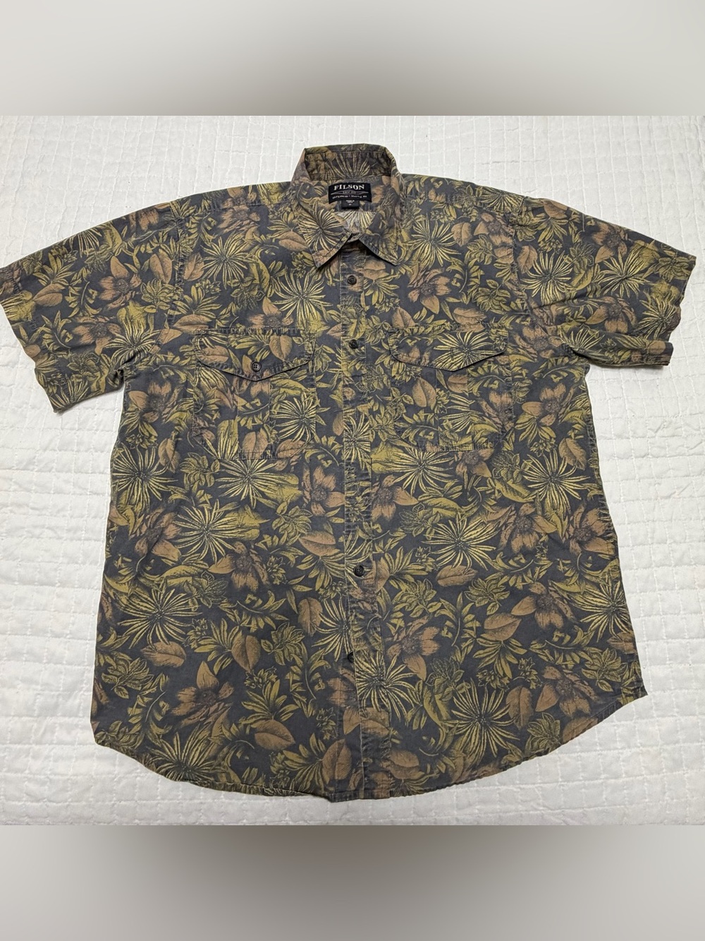 Filson Men’s Floral Short Sleeve Button Up Shirt Size M Cotton Outdoor